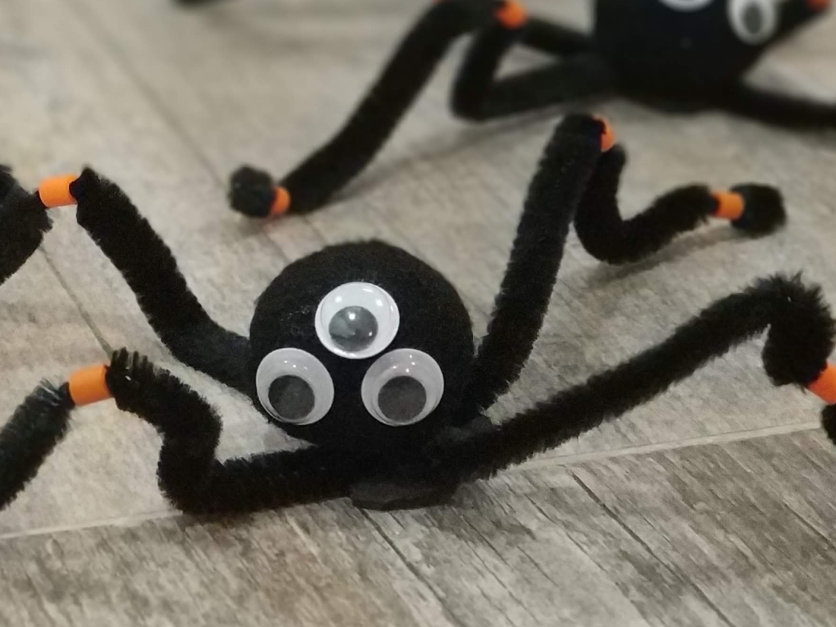 arañas de Halloween DIY